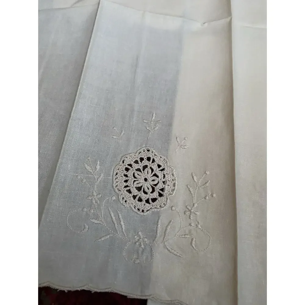 Vintage Guest Towels Set 4 Embroidered Crochet Lace Cream Fingertip Towels